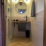 Acogedora Casa Con Patio-parking بيت للعطل الباراثين