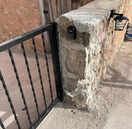 Acogedora Casa Con Patio-parking *