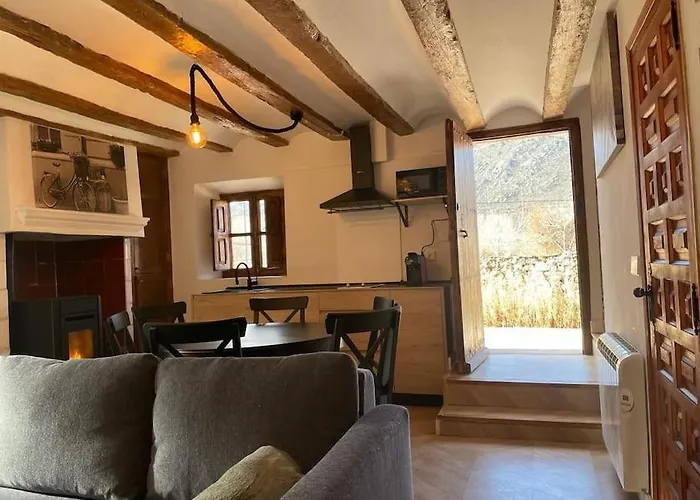 Acogedora Casa Con Patio-parking Ferienhaus *