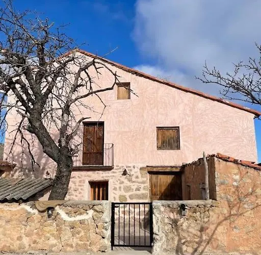 Acogedora Casa Con Patio-parking