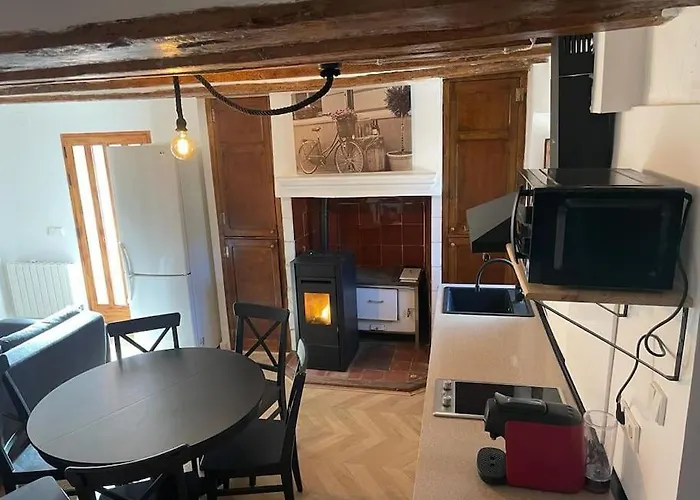 Feriehus Acogedora Casa Con Patio-parking