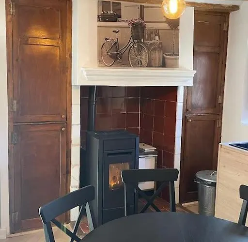 Acogedora Casa Con Patio-parking *